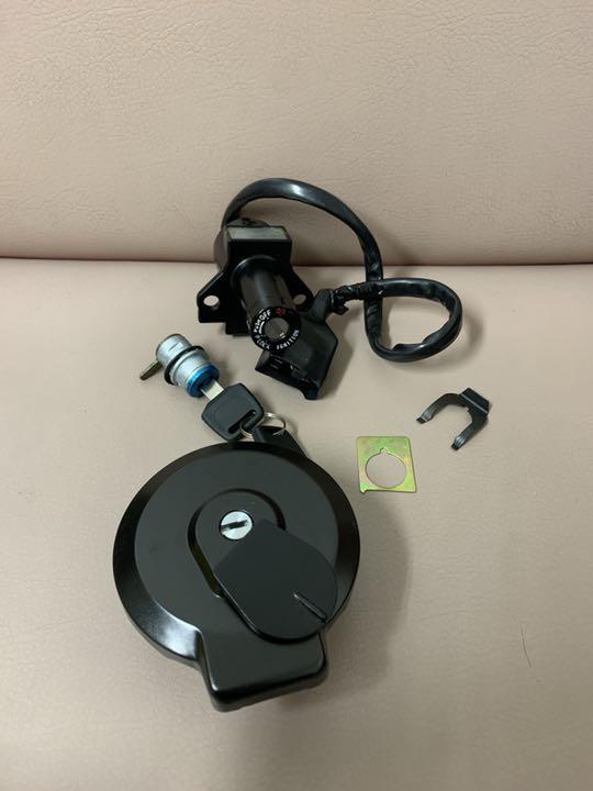 CBR400F 社外品 キーシリンダー 一式 メインキー キーボック