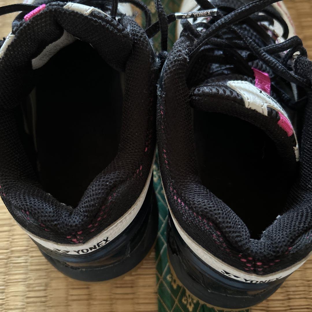 YONEX バドミントンシューズ SHB-03LTD 黒/白/ピンク - メルカリ