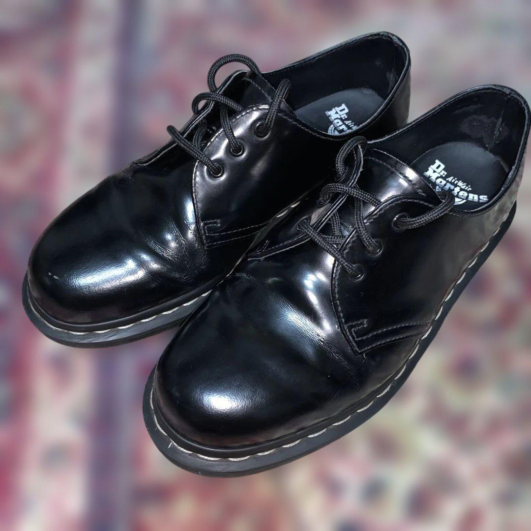 Dr.Martens 3ホール ブラックステッチ - メルカリ