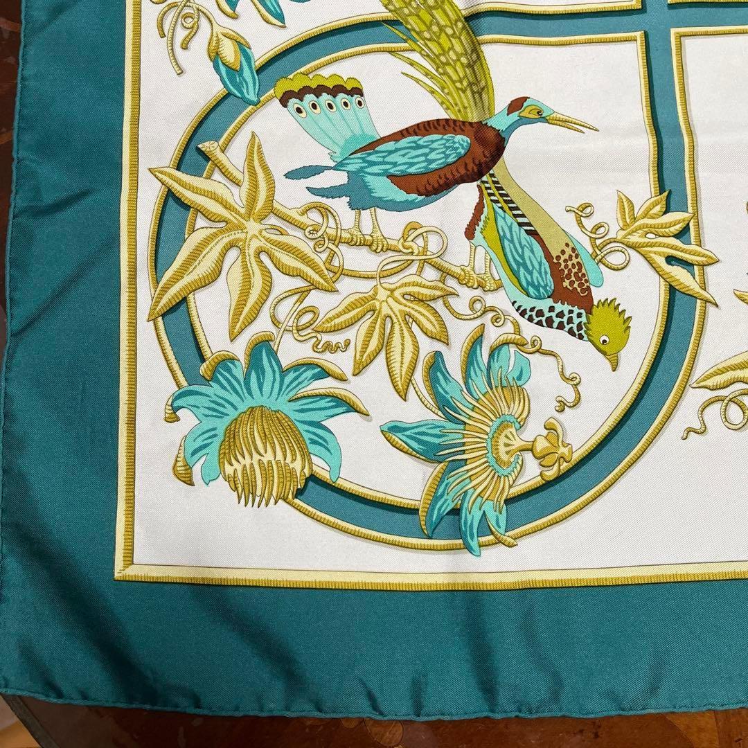 HERMES エルメス カレ90 カリブ鳥 シルク100％ スカーフ HERMES エルメス スカーフ カレ90 「カリブ鳥」 シルク100