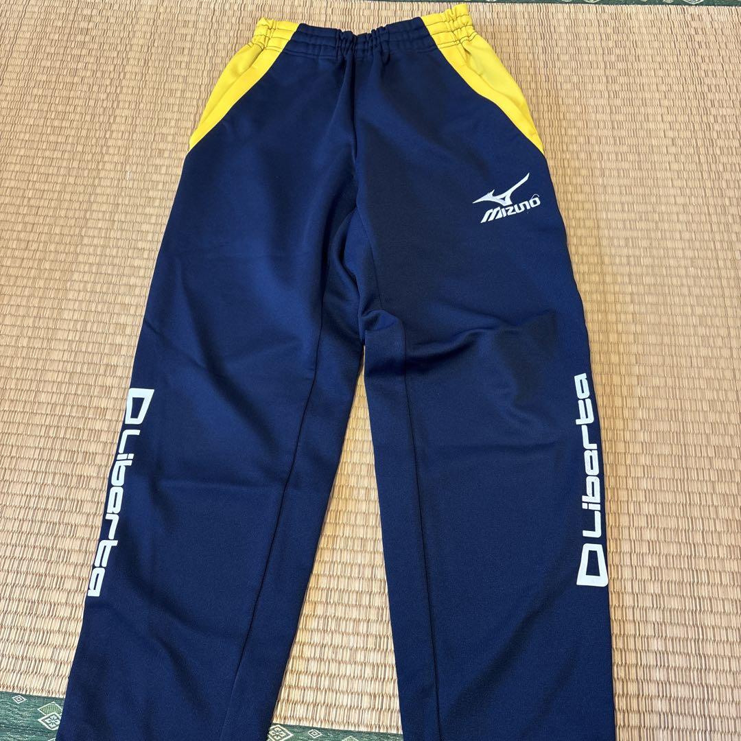 リベルタ　ジャージ上下セット　150センチ