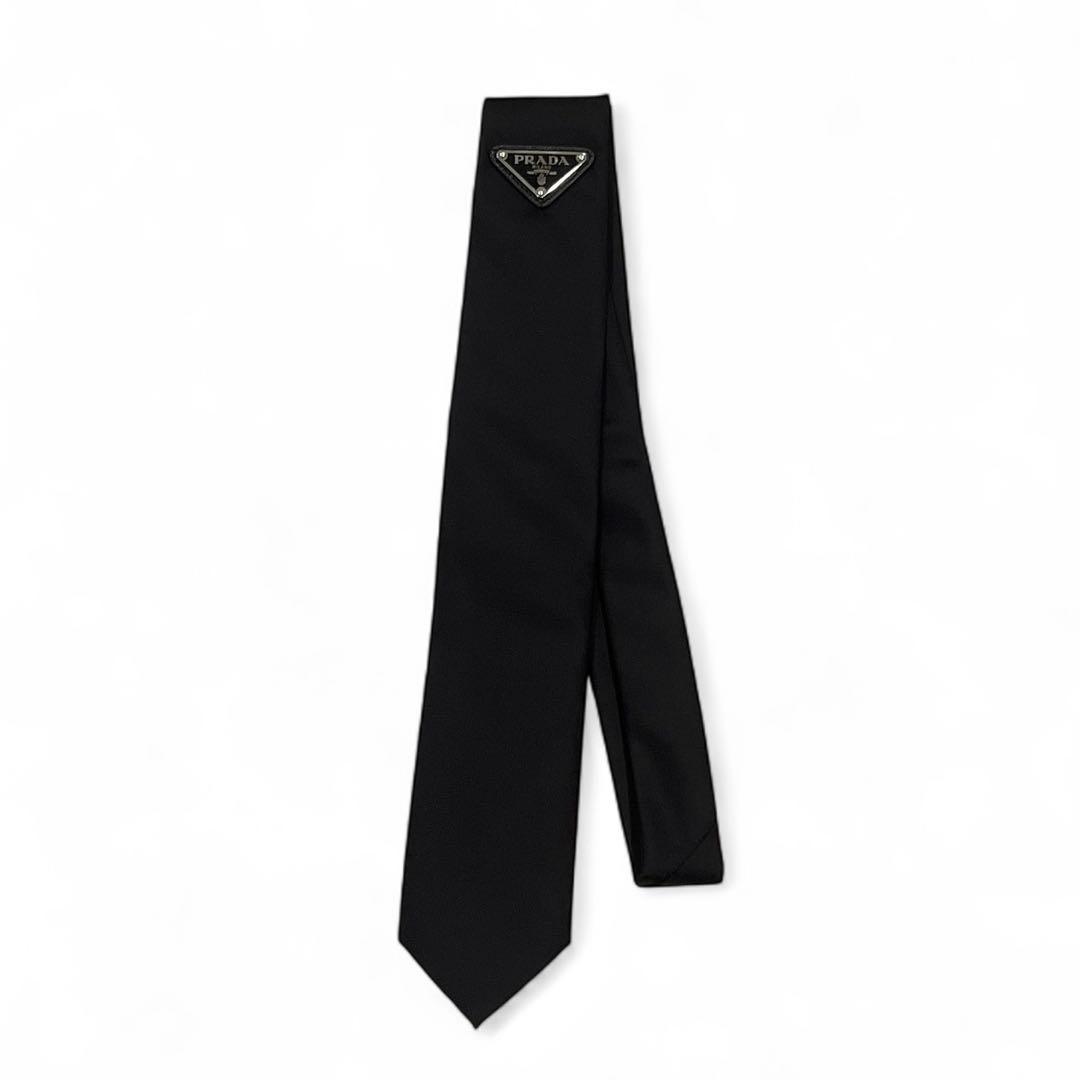 PRADA Re-Nylon ネクタイ ナイロンギャバジン　三角プレート