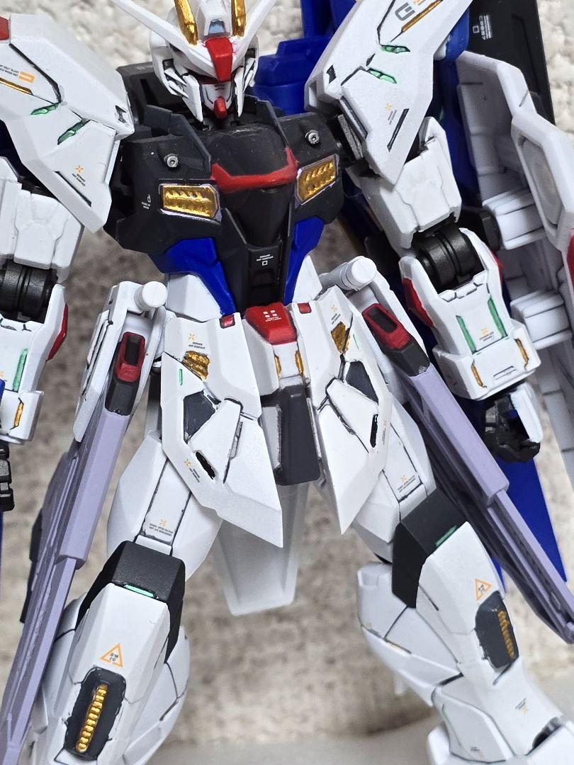 バンダイGフレームフリーダムガンダム塗装済み完成品