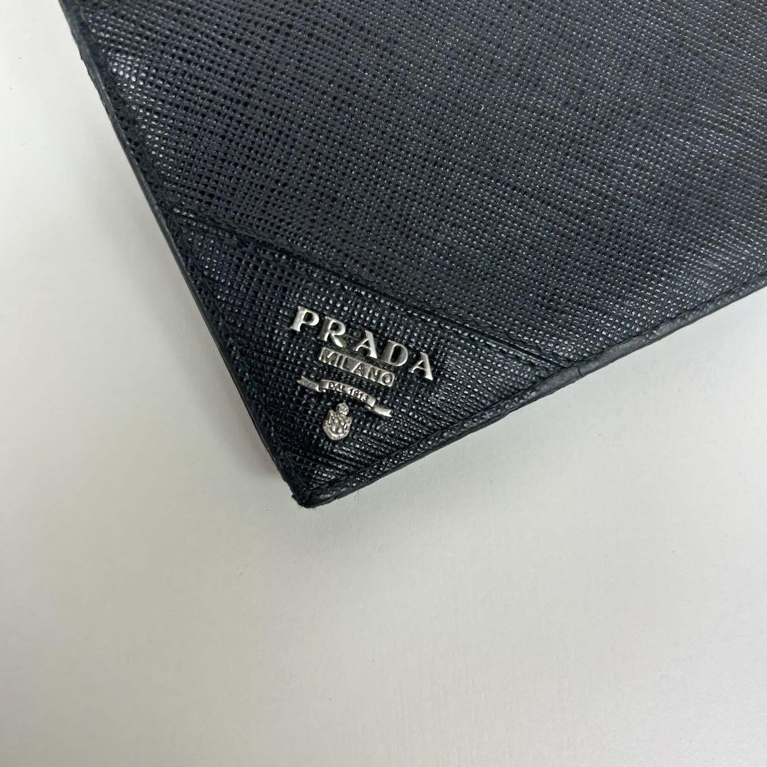 美品✨プラダ　二つ折り　長財布　サフィアーノレザー　メタル　ブラック
