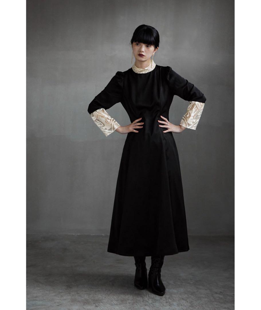 ワンピース etoll. Back embroidery flared dress
