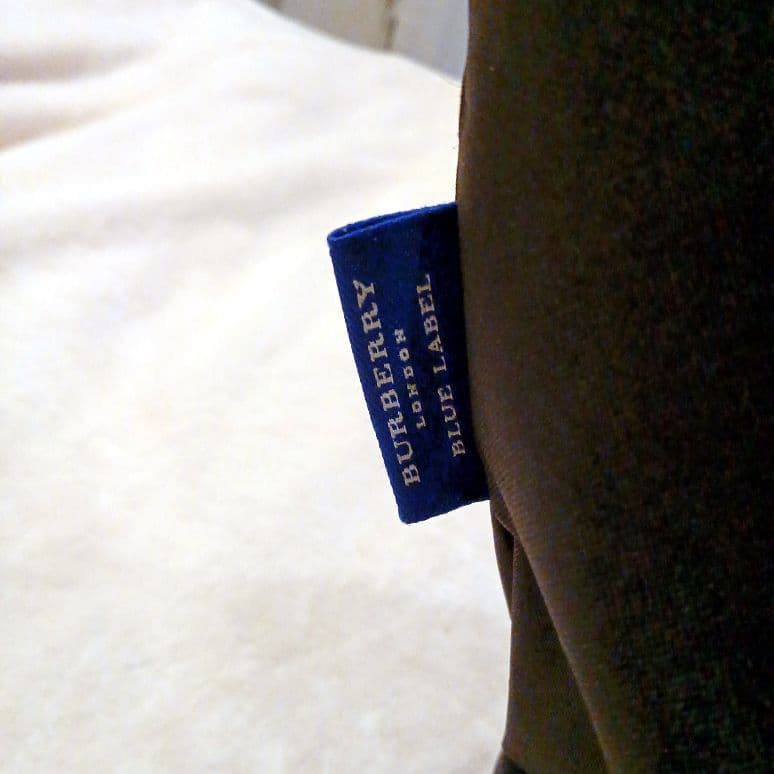 【美品】バーバリーブルーレーベル舟形ノバチェックトートバック黒大容量 【美品】バーバリーブルーレーベル舟形ノバチェックトートバック黒大容量