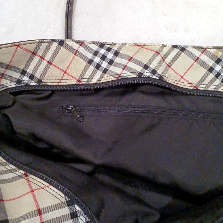 【美品】バーバリーブルーレーベル舟形ノバチェックトートバック黒大容量 【美品】バーバリーブルーレーベル舟形ノバチェックトートバック黒大容量