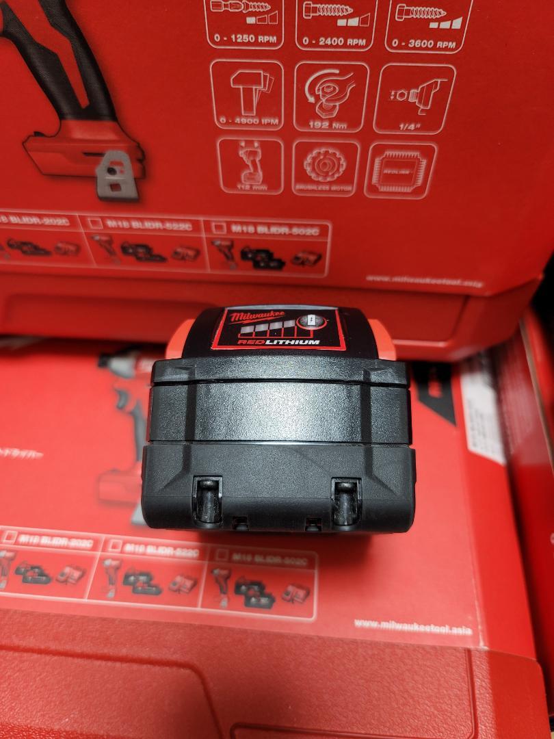ミルウォーキー　バッテリー　M18　５.0AH