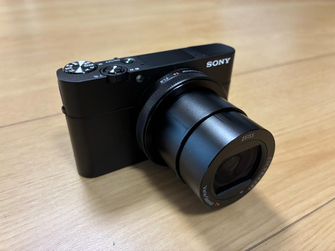 デジタルカメラ SONY Cyber-shot DSC-RX100M5