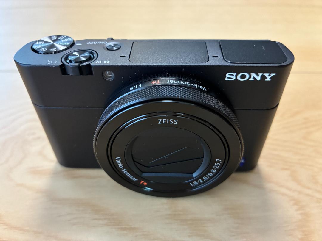 デジタルカメラ SONY Cyber-shot DSC-RX100M5