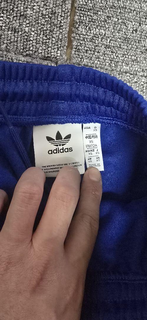 ♠ adidas