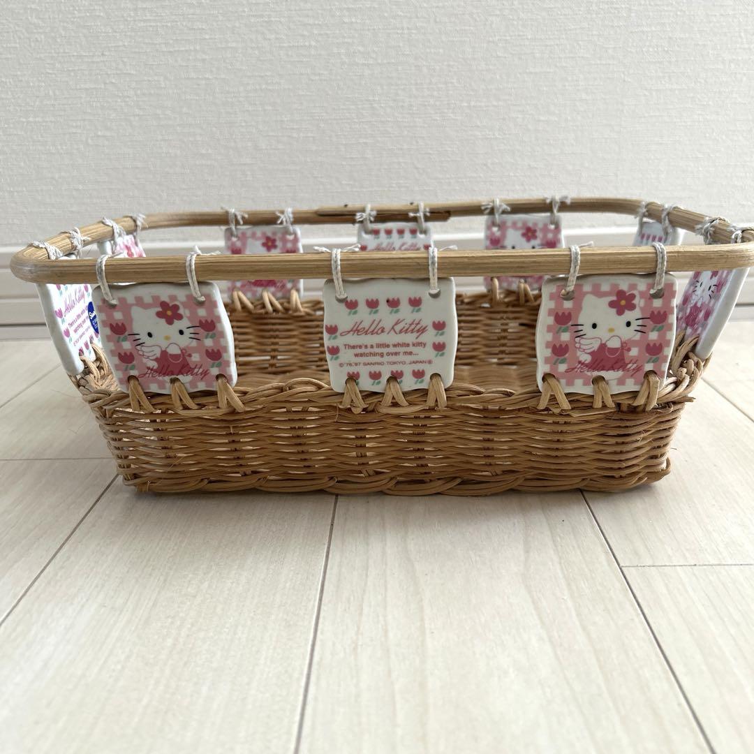 ハローキティ　サンリオ　アンティーク　レトロ　hello kitty 籐 ハローキティ サンリオ アンティーク レトロ hello kitty