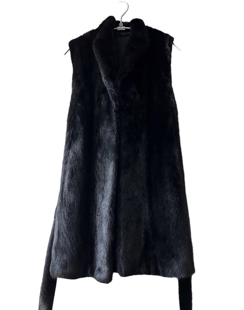 【美品】UTAA ファー ベスト ブラック rienda フラッフィーファーベスト BLK -ファッション通販