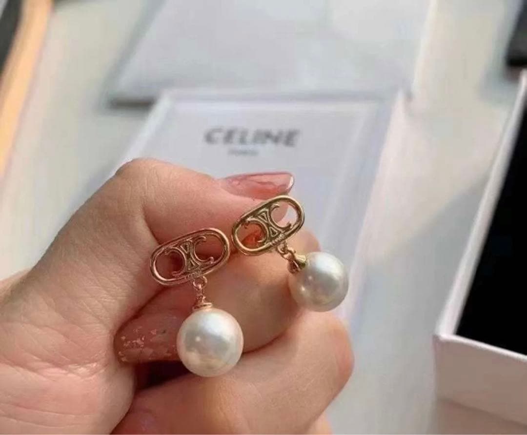 CELINE セリーヌ マイヨントリオンフ パールイヤリング ピアス ゴールド-