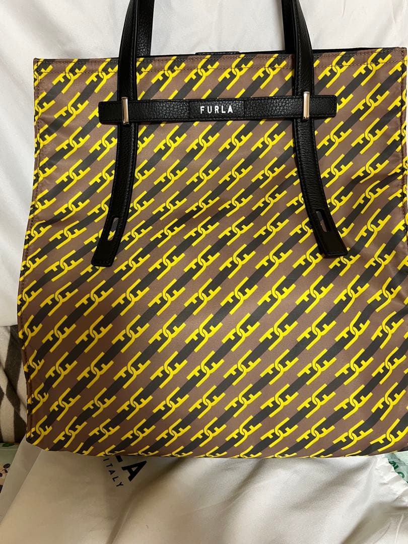 FURLA トートバッグ