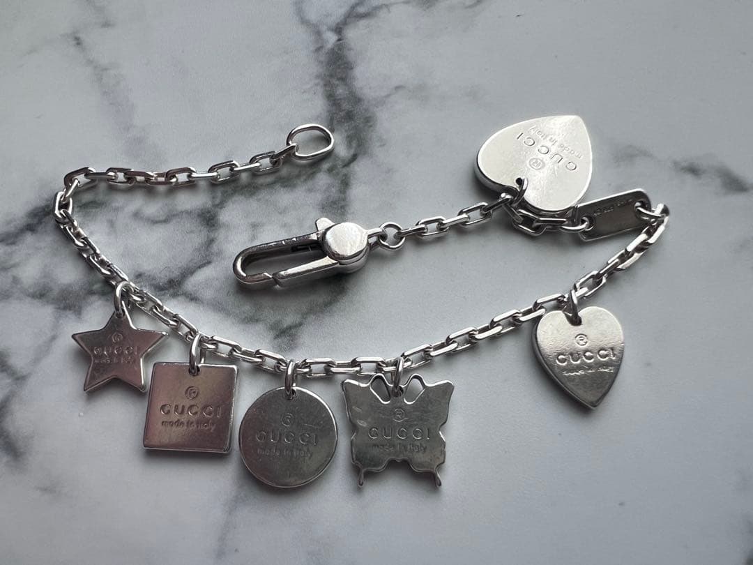 GUCCI マルチチャームブレスレット GUCCI マルチチャームブレスレット