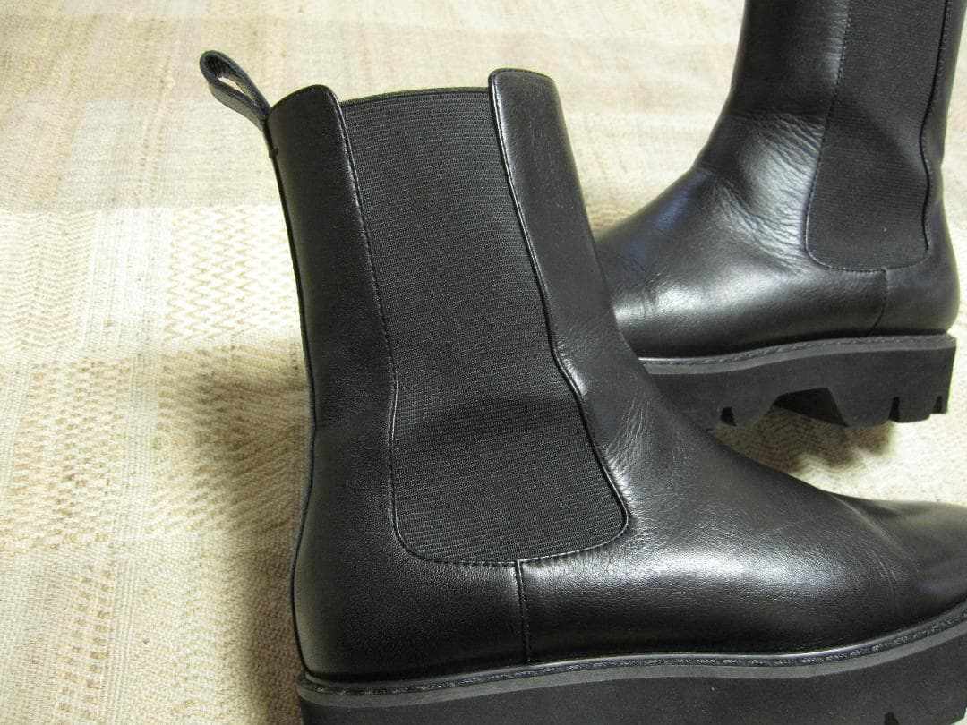 【美品】HIMIKO サイドゴア トラックソールブーツ 卑弥呼 22.5cm 【美品】HIMIKO サイドゴア トラックソールブーツ 卑弥呼 22.5cm