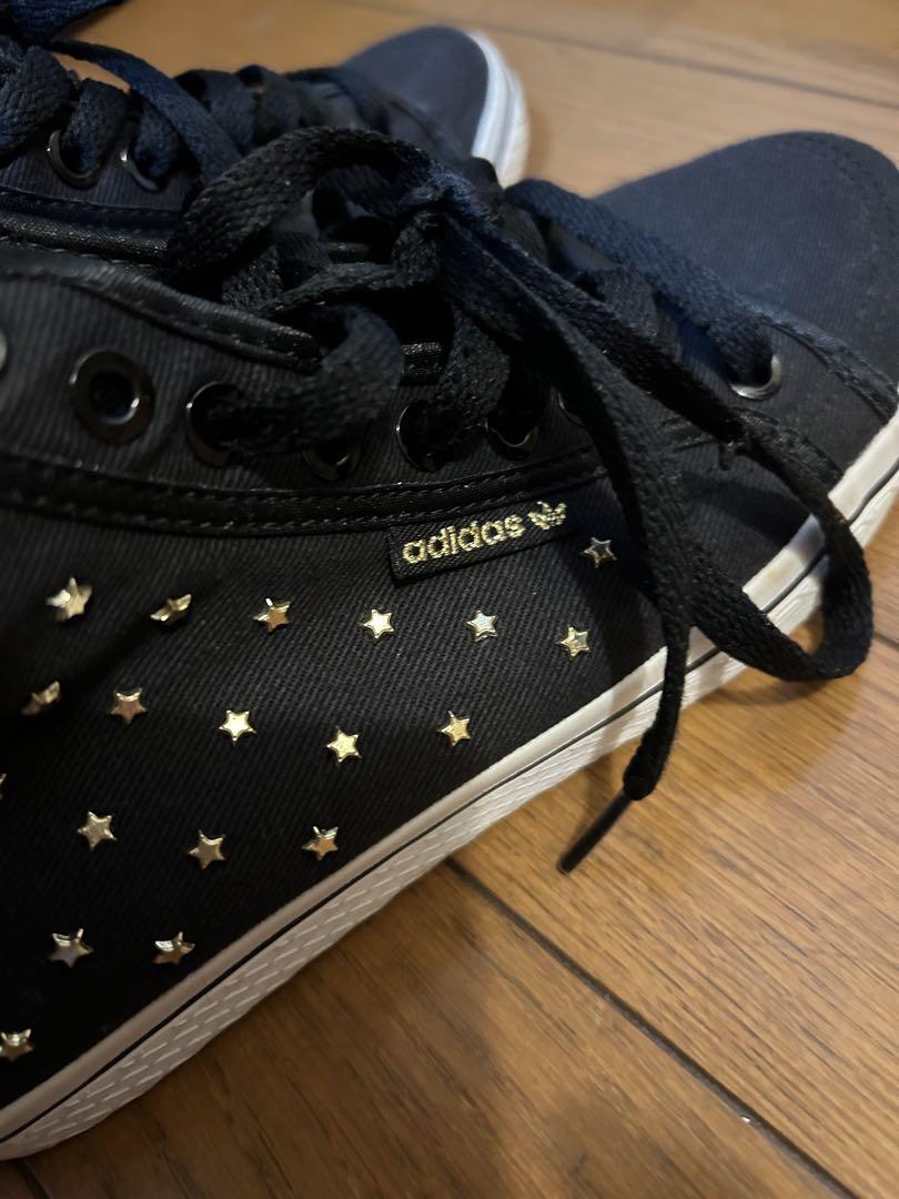 新品アディダス adidas ハイカットスニーカー 黒×☆ 24.0cm