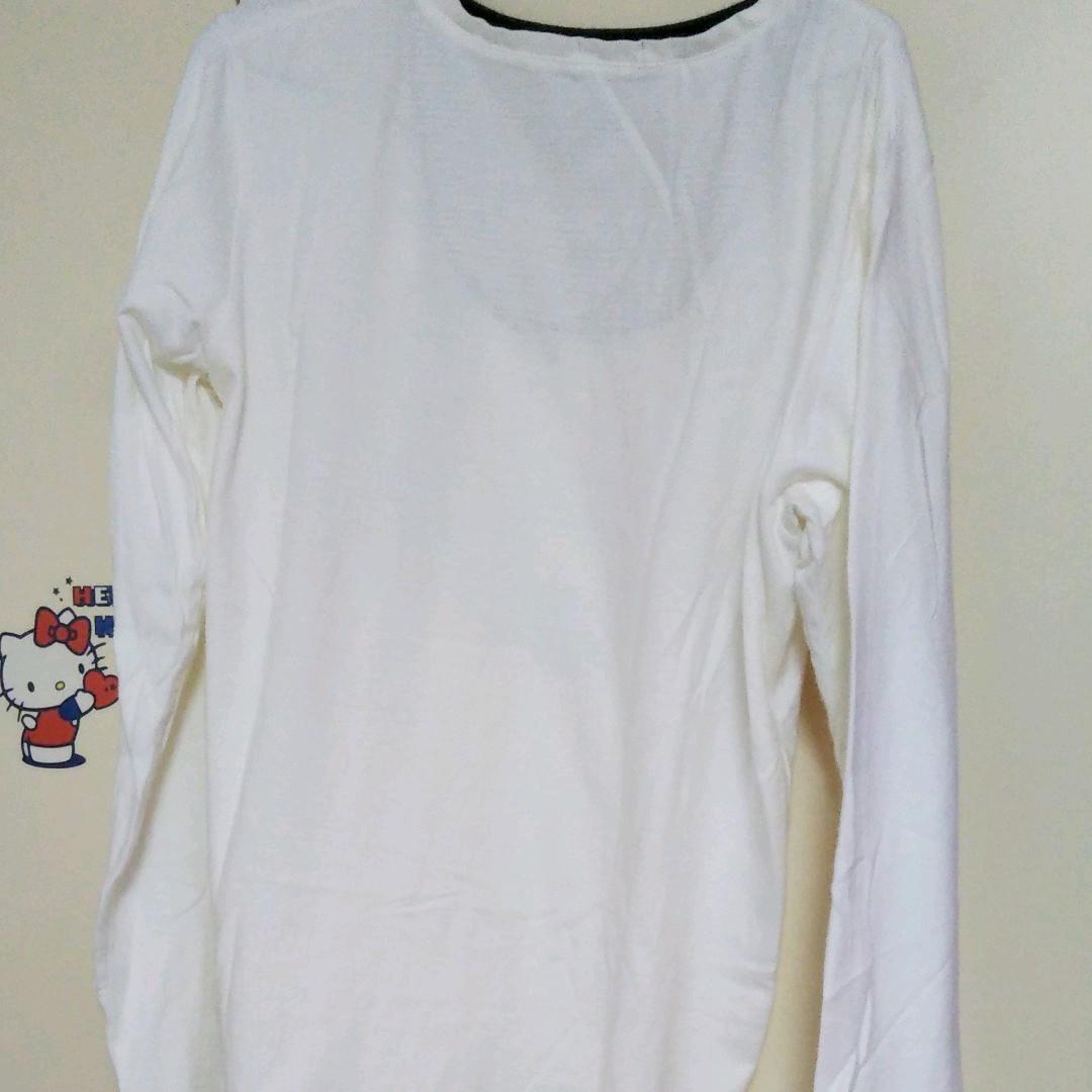 メンズ白のvネック重ね着風長袖tシャツ メルカリ メンズ白のvネック重ね着風長袖tシャツ メルカリ