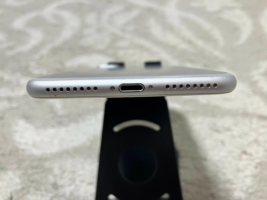 iPhone7 Plus シルバー 128GB