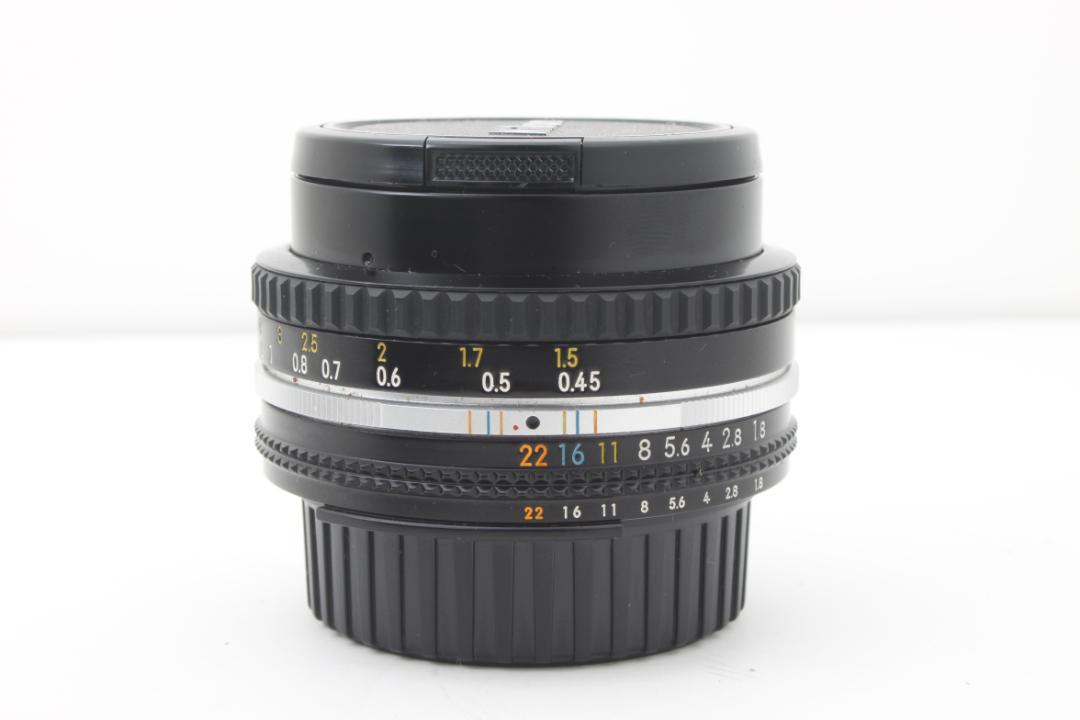 Nikon EM 　Nikkor 50mm f/1.8パンケーキレンズ