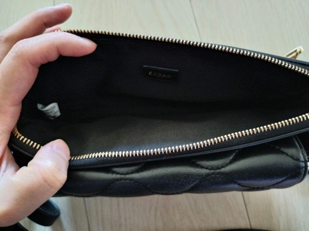 FURLA ブラックショルダーバッグ