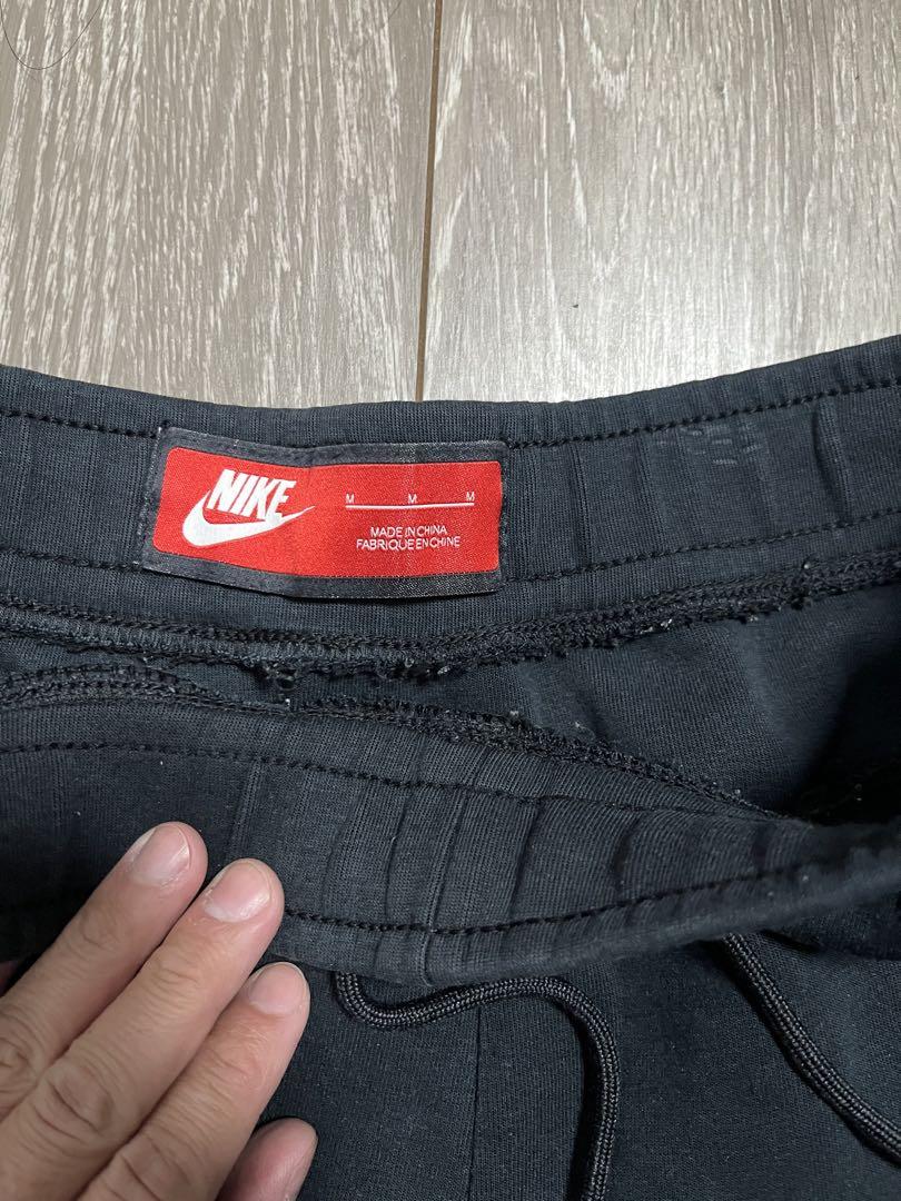 専用　NIKE テックフリース　ブラック　パーカーのみ
