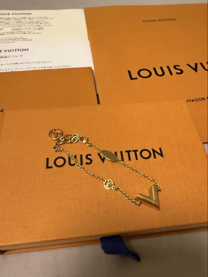 【紙袋備品全て付属】LOUIS VUITTON ゴールド ブレスレット〈未使用〉 紙袋備品全て付属】LOUIS VUITTON ゴールド ブレスレット〈未使用〉