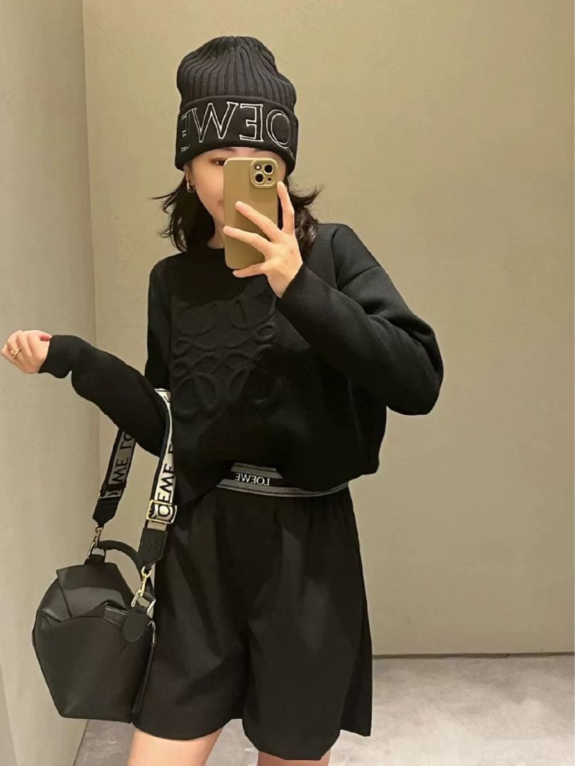 【値下げ不可】大人気!2点のみ再入荷!立体ロゴマークニット 【値下げ不可】大人気!2点のみ再入荷!立体ロゴマークニット