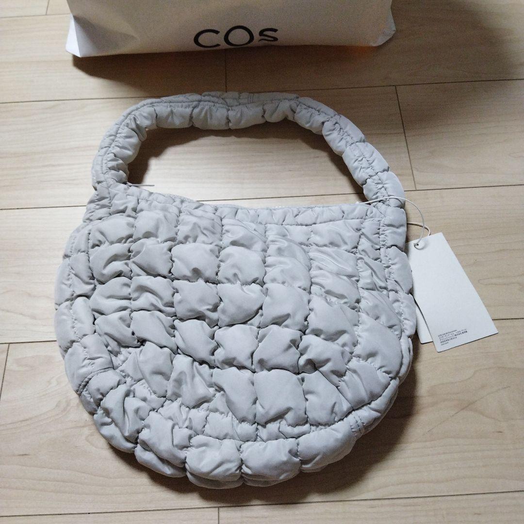 COS キルティング ショルダーバッグ ミニ ライトグレーΩ