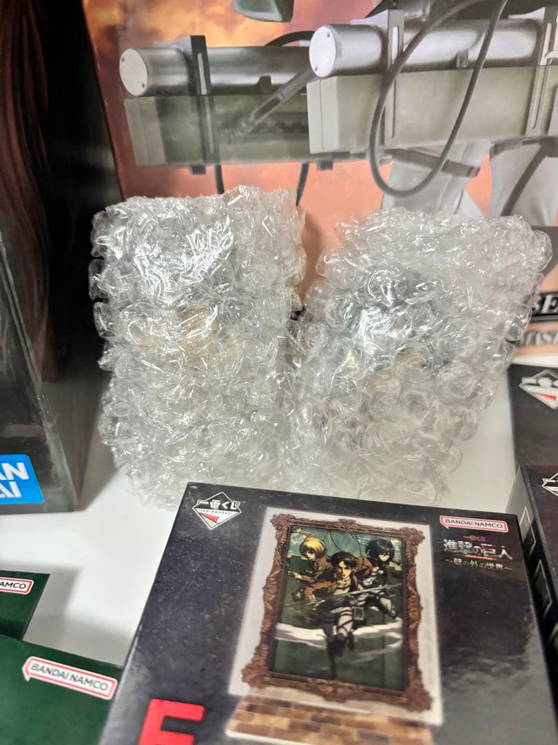 進撃の巨人 一番くじ A賞獣の巨人 B賞リヴァイ その他下位賞セット 進撃の巨人 一番くじ A賞獣の巨人 B賞リヴァイ その他下位賞セット