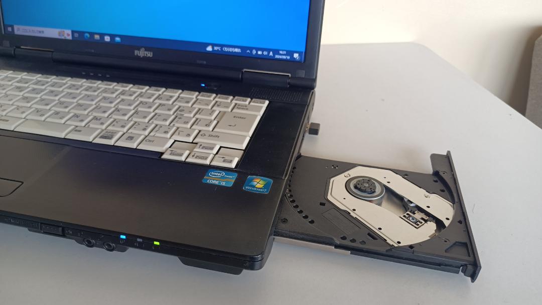 ⭐️ノートパソコンFUJITSU富士通Core i5 SSD128Gメモリ4G