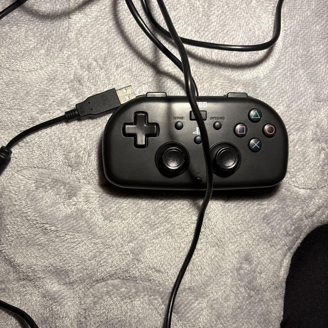 プレステの帽子とプレステ用コントローラーとスイッチのカセット3個