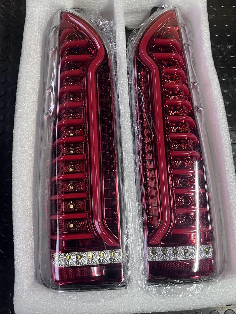 CRAFT WORKS 　ハイエース 200系　LEDテールランプ　レッド　新品
