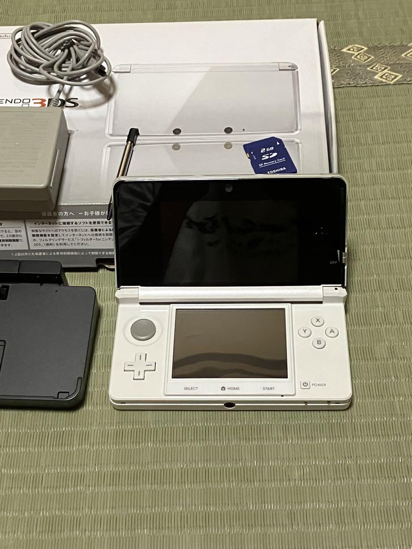 ニンテンドー3DS アイスホワイト　動作確認済み