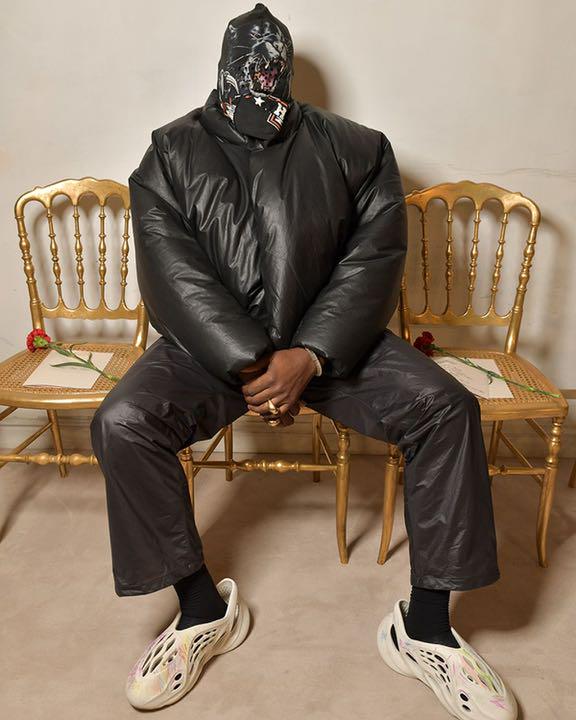 YZY Black Round Jacket