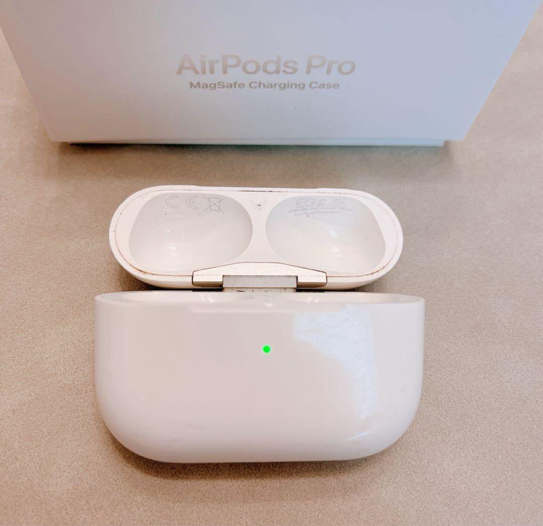 純正品 Apple AirPods Pro 充電ケース A2190%!= - メルカリ