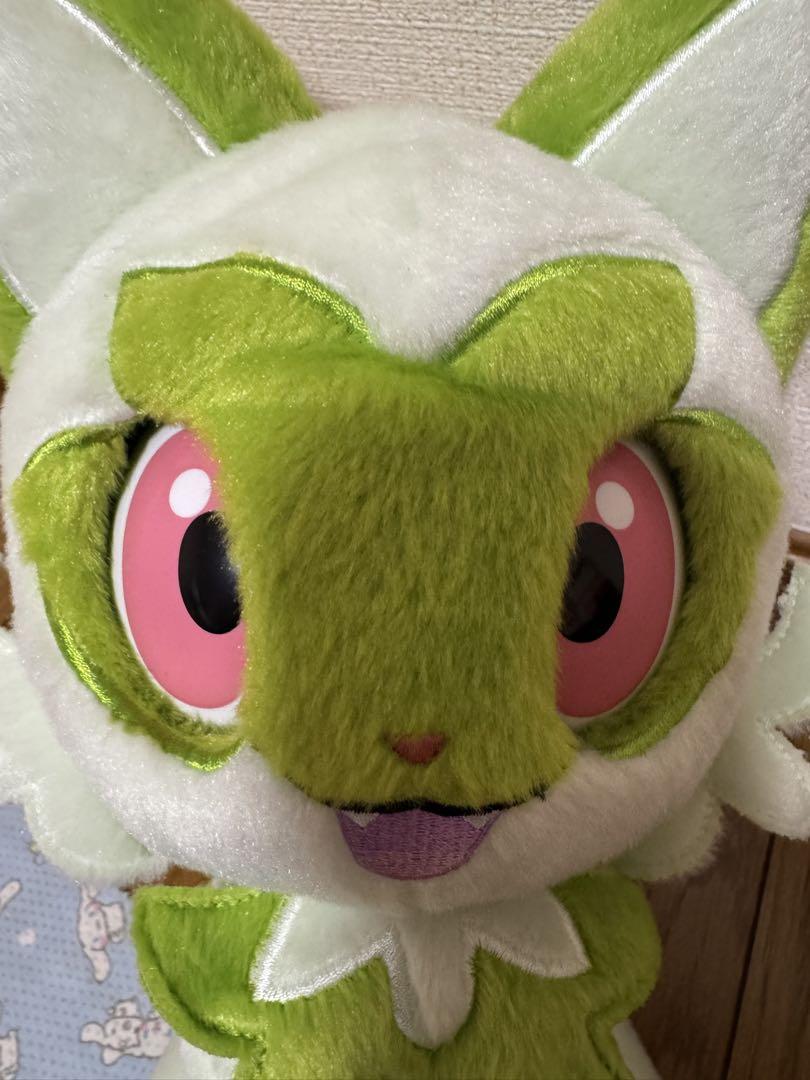 ポケットモンスター なでてみつめてぱちくりニャオハ