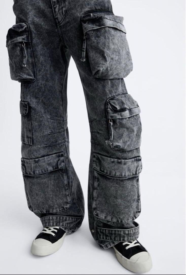 即売れ人気】ZARA UTILITY カーゴデニムパンツ 29インチ 極美品 即売れ人気】ZARA UTILITY カーゴデニムパンツ 29インチ 極美品