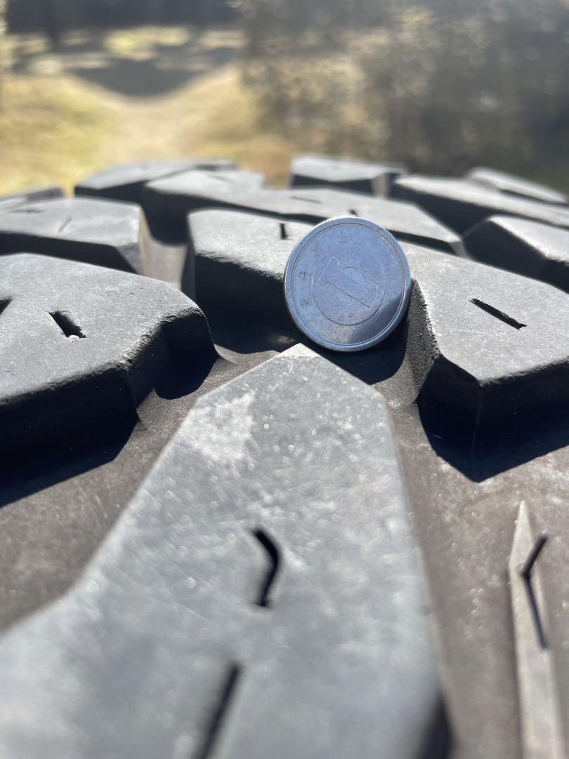 ヨコハマタイヤ GEOLANDAR M/T 265/70R17 ハイラックス