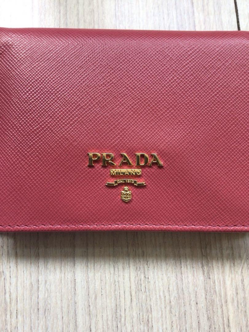 PRADAプラダ サフィアーノ