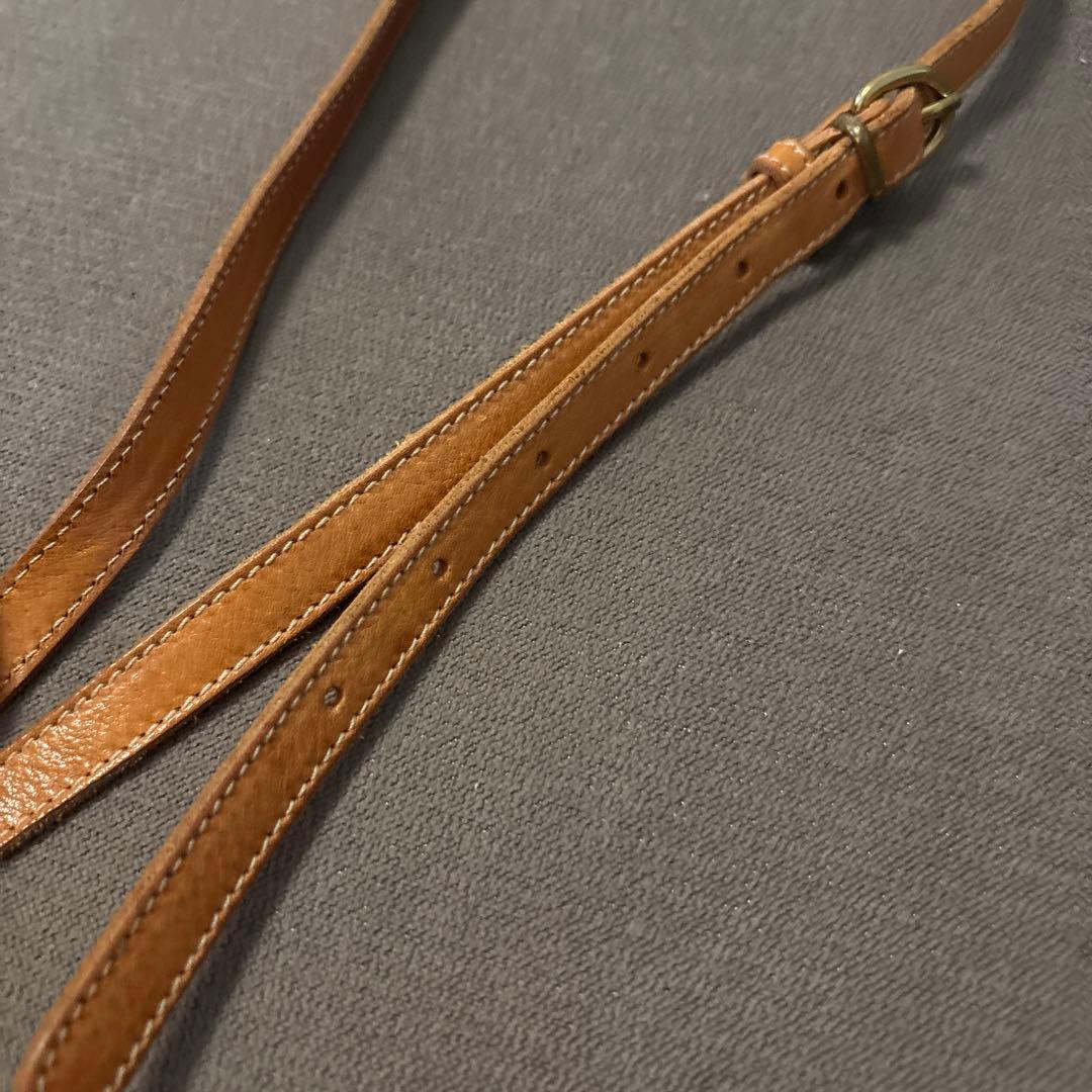 イルビゾンテ ILBISONTE ビッグロゴ　ショルダーバッグ レザー　本革