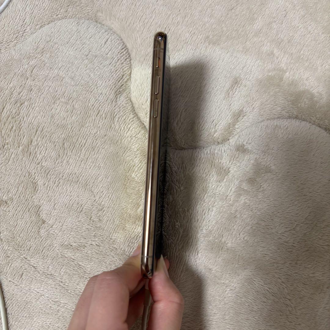 iPhone XS ゴールド　256GB SIMフリー