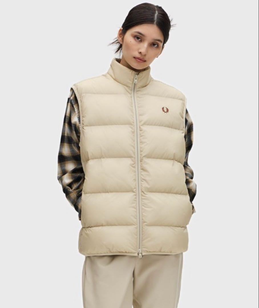 FRED PERRY ダウンベスト