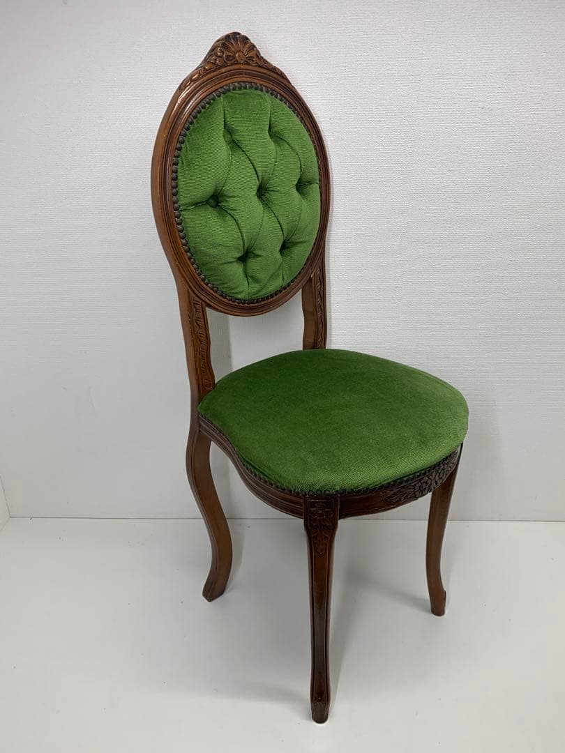 猫足目立った傷や汚れなし