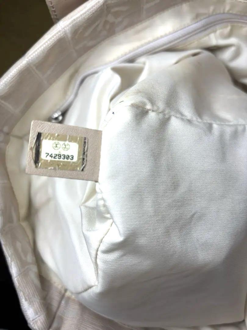 【中古】シャネルCHANELニュートラベルライン　ベージュ　人気