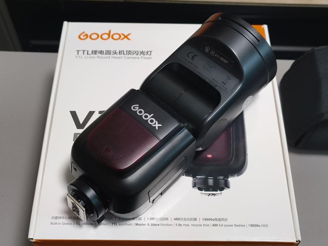 Godox V1F