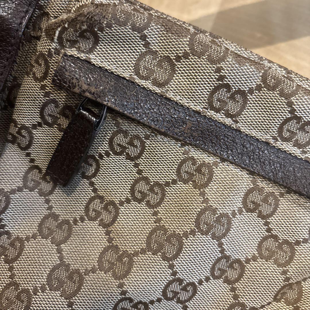 Gucci ボディバッグ