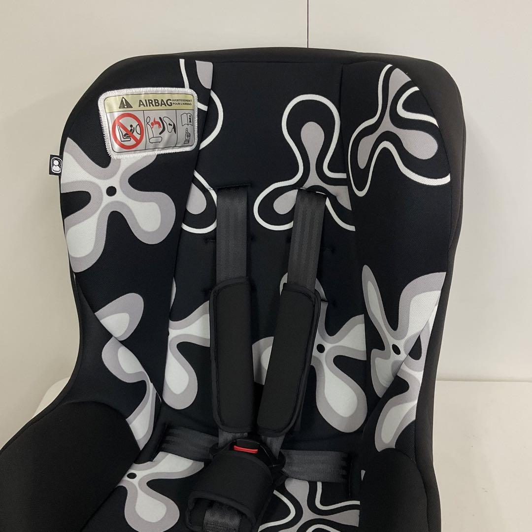 美品！Joie 新生児対応 軽量＆簡単取付 チャイルドシート Tilt チルト