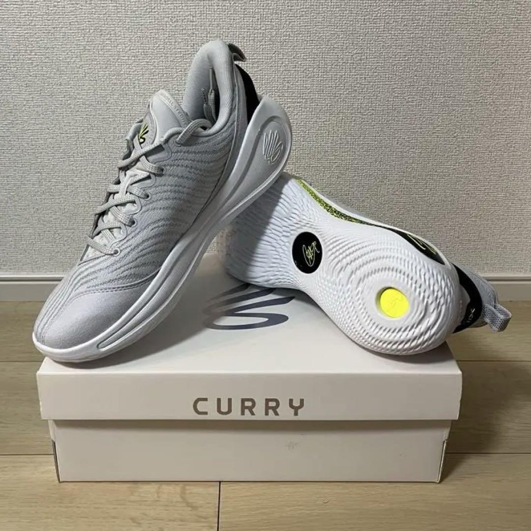 【新品美品】 UA Curry Flow 12 ‘Gravity’